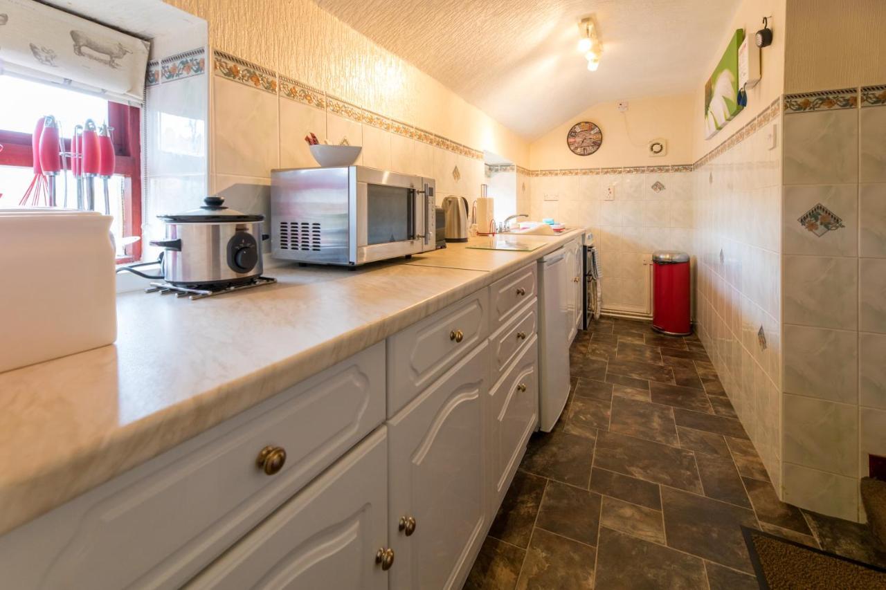 Host & Stay - Rose Cottage Bamburgh Buitenkant foto
